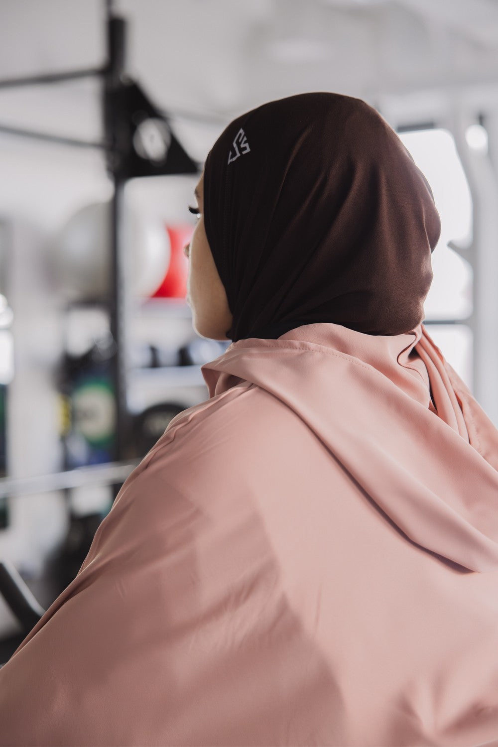 Hijab Sport Femme SafwaFlow™ – Respirant, Anti-Transpiration, Maintien Parfait, Confort Actif